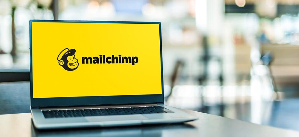 Mailchimp ist eines der besten Tools, um E-Mail-Marketingkampagnen effektiv durchzuführen und die Ergebnisse zu messen.